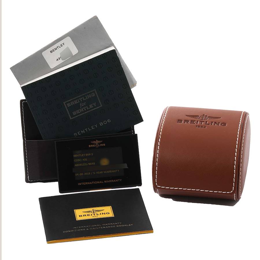Understated Breitling Bentley B06 Black Dial Chronograph Steel Mens Watch AB0612 — image 8