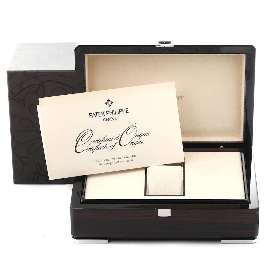 New Generation Replica Patek Philippe Nautilus White Gold Moonphase Mens Watch 5712 — image 9