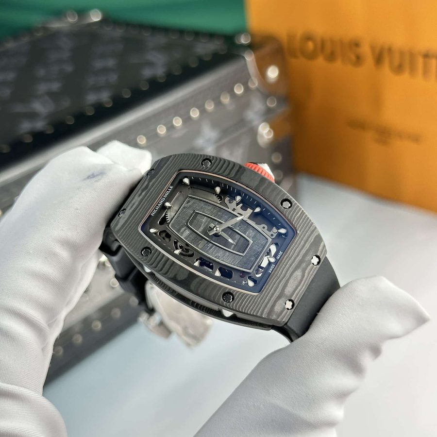 High-quality Replica Richard Mille RM 07-01 Black Carbon Black Rubber 45.32 X 32.3mm — image 3