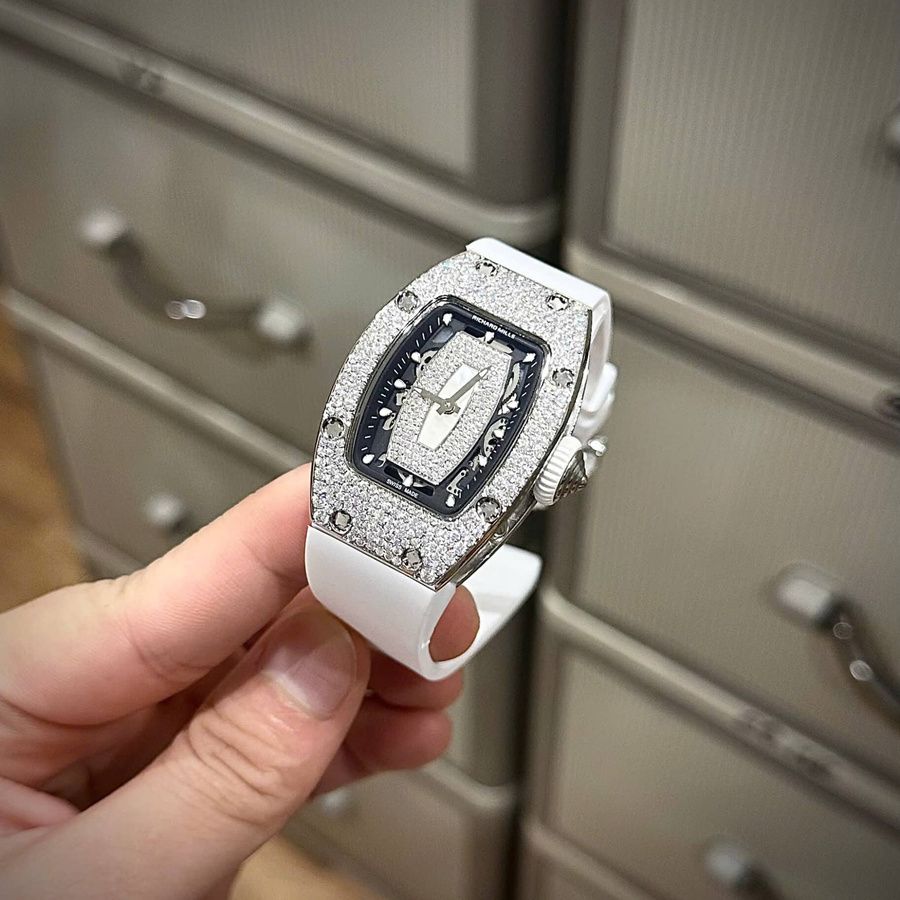 Luxury Imitation Richard Mille RM 07-01 Lady White MOP Lip Snow Diamonds Custom Moissanite 45.32x32.3mm — image 4