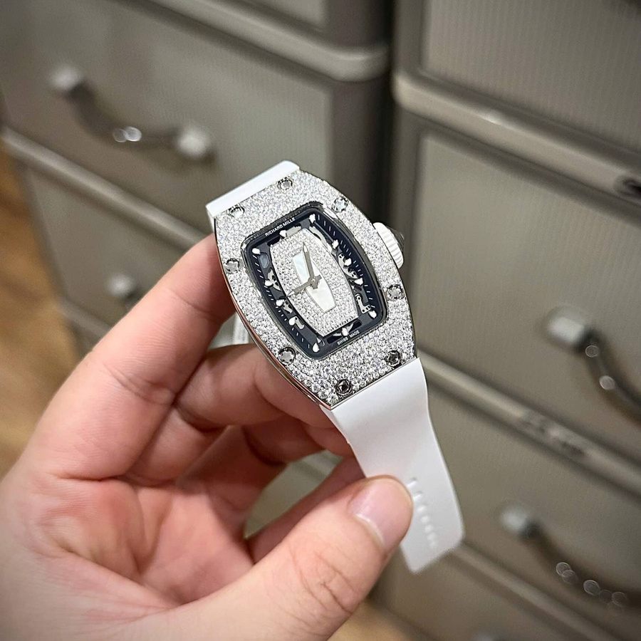 Luxury Imitation Richard Mille RM 07-01 Lady White MOP Lip Snow Diamonds Custom Moissanite 45.32x32.3mm — image 5