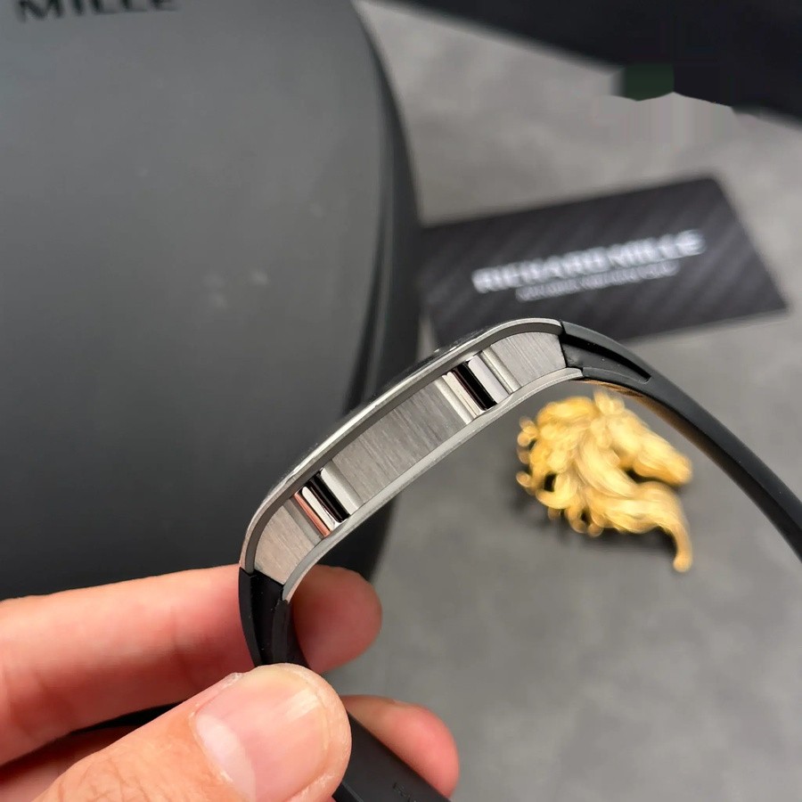 Perfect Fake Richard Mille RM 67-01 Titanium Extra-Flat Rubber Band 38.7mm X 47.5mm — image 11