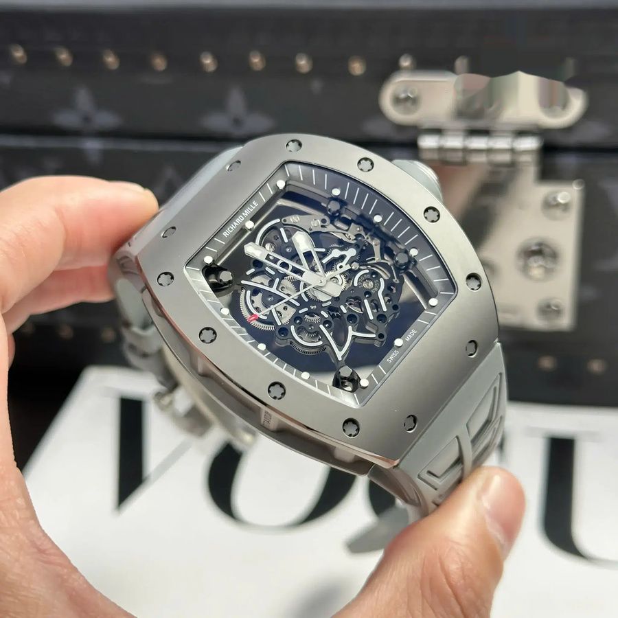 Understated Richard Mille RM 055 Bubba Watson Titanium & Ceramic Grey ZF 42.7mm — image 4