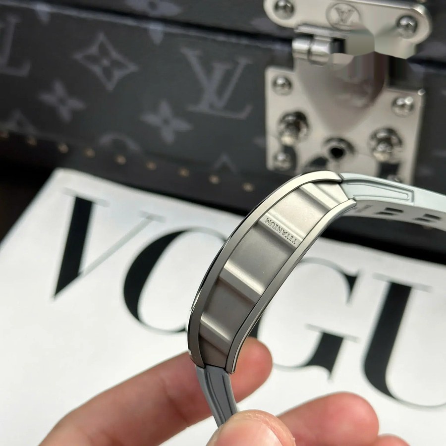Understated Richard Mille RM 055 Bubba Watson Titanium & Ceramic Grey ZF 42.7mm — image 8