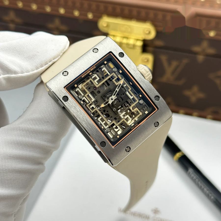 Valuable Fake Richard Mille RM 16-02 Titanium Extra-Flat White Rubber Band 36 X 45mm — image 4