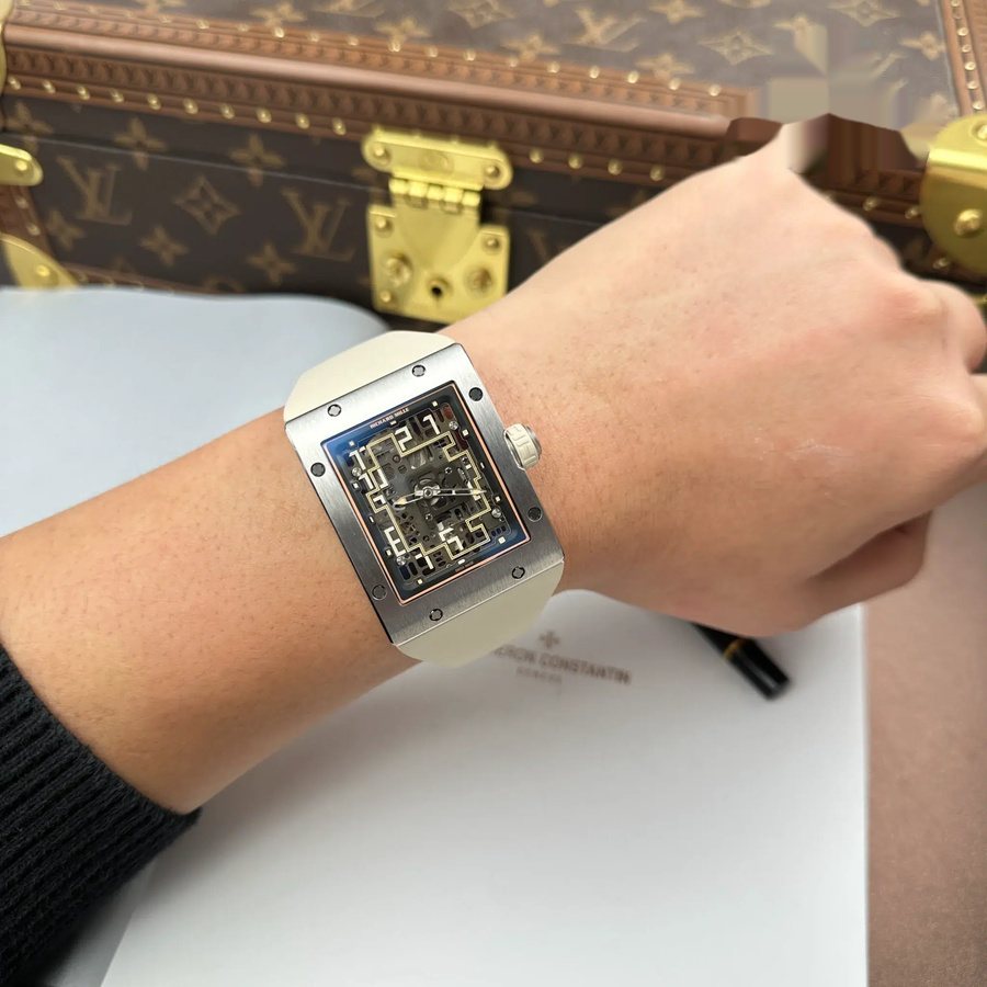Valuable Fake Richard Mille RM 16-02 Titanium Extra-Flat White Rubber Band 36 X 45mm — image 13