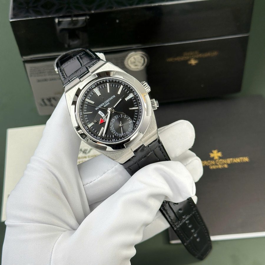 Exclusive Super Clone Vacheron Constantin Overseas Dual Time 7900V/110A-B546 Black Dial and Leather Strap 41mm — image 3