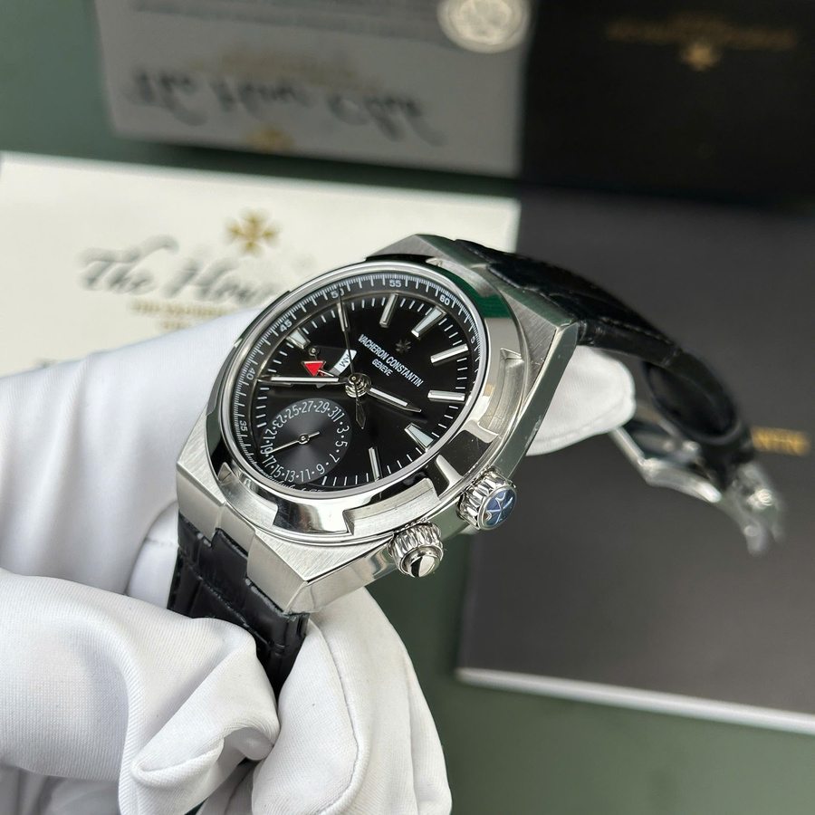 Exclusive Super Clone Vacheron Constantin Overseas Dual Time 7900V/110A-B546 Black Dial and Leather Strap 41mm — image 5
