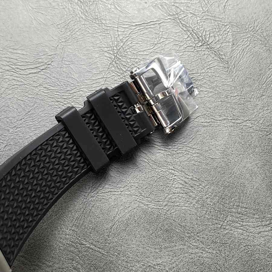 Luxury-inspired Replica Vacheron Constantin Overseas 5500V Chronograph Silver Dial Black Rubber Strap 42.5mm — image 7